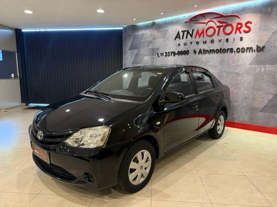 TOYOTA-ETIOS-2015