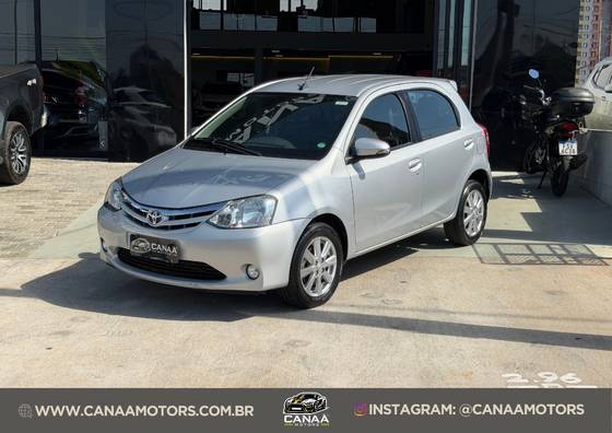 TOYOTA ETIOS 1.5 X PLUS 16V FLEX 4P AUTOMÁTICO
