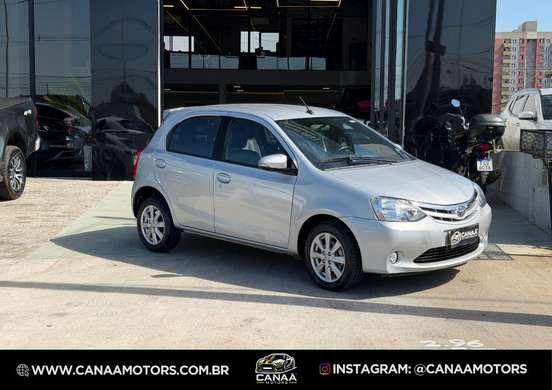 TOYOTA-ETIOS-2018