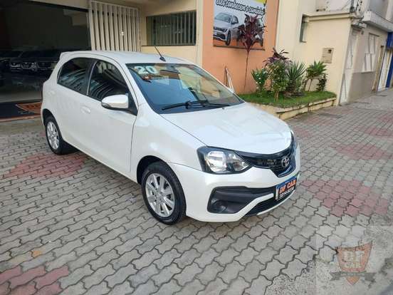 TOYOTA-ETIOS-2020