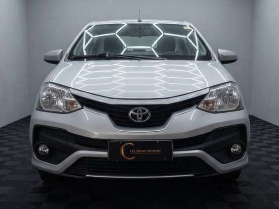TOYOTA-ETIOS-2017