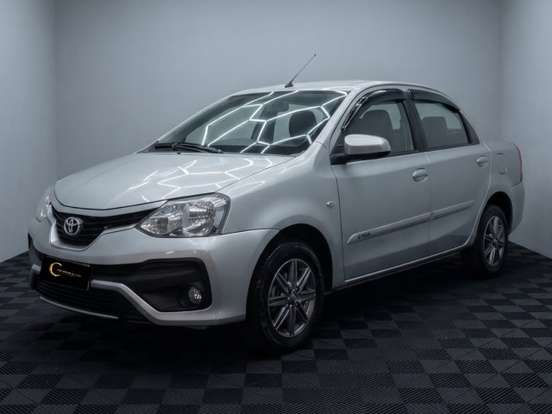 TOYOTA-ETIOS-2017