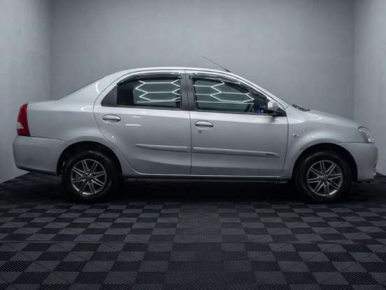 TOYOTA-ETIOS-1.5 X SEDAN 16V FLEX 4P AUTOMÁTICO TOYOTA-ETIOS-2017