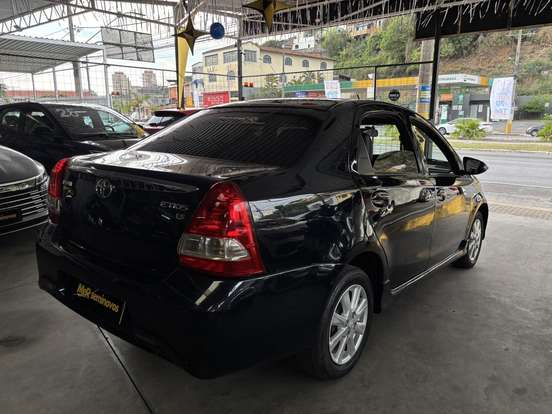 TOYOTA-ETIOS-2018