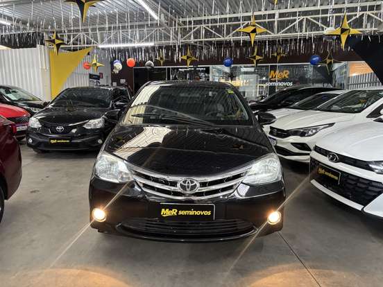 TOYOTA-ETIOS-1.5 XLS SEDAN 16V FLEX 4P MANUAL TOYOTA-ETIOS-2015