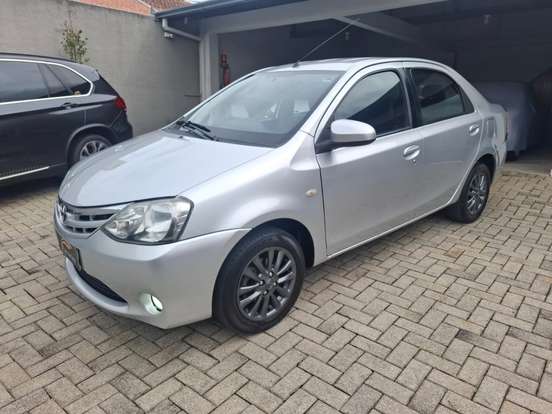 TOYOTA-ETIOS-1.5 XLS SEDAN 16V FLEX 4P MANUAL TOYOTA-ETIOS-2014