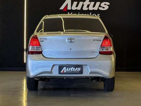 TOYOTA-ETIOS-1.5 XS 16V FLEX 4P MANUAL TOYOTA-ETIOS-2016