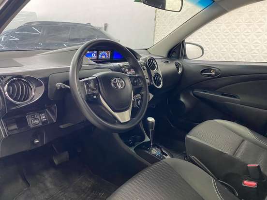 TOYOTA-ETIOS-1.5 XS SEDAN 16V FLEX 4P AUTOMÁTICO TOYOTA-ETIOS-2018