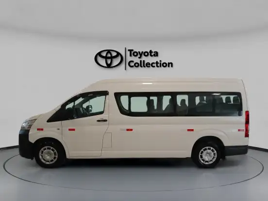 TOYOTA-HIACE-2024