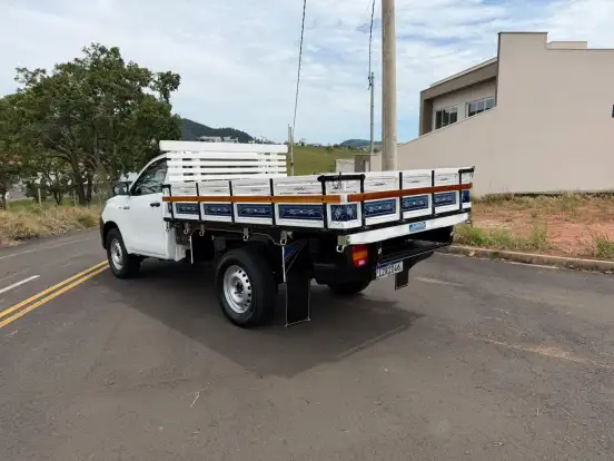 TOYOTA-HILUX-2018