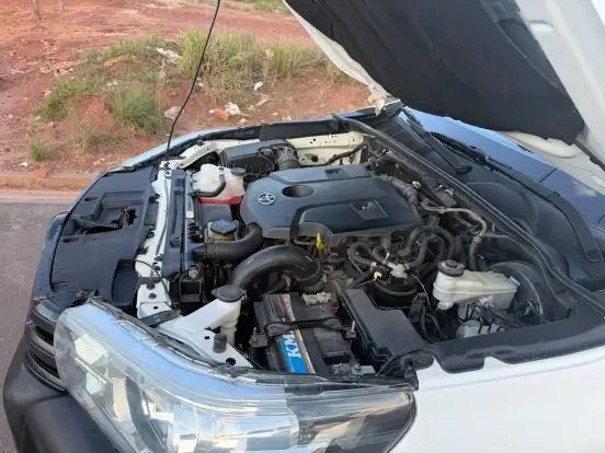 TOYOTA-HILUX-2018