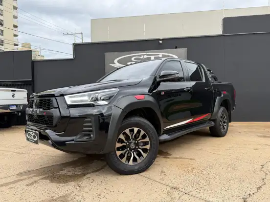TOYOTA-HILUX-2022