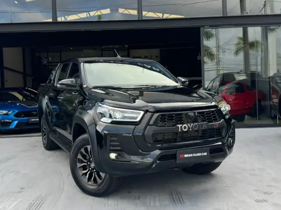 TOYOTA-HILUX-2022
