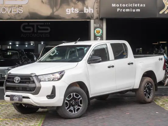 TOYOTA-HILUX-2.8 D-4D TURBO DIESEL CD POWER PACK 4X4 AUTOMÁTICO TOYOTA-HILUX-2025