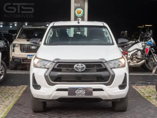 TOYOTA-HILUX-2.8 D-4D TURBO DIESEL CD POWER PACK 4X4 AUTOMÁTICO TOYOTA-HILUX-2025