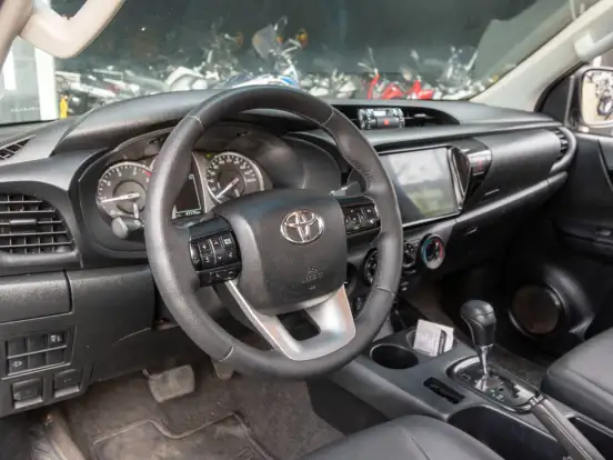 TOYOTA-HILUX-2.8 D-4D TURBO DIESEL CD POWER PACK 4X4 AUTOMÁTICO TOYOTA-HILUX-2025