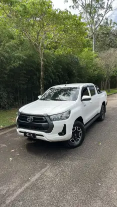 TOYOTA-HILUX-2020