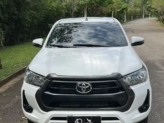 TOYOTA-HILUX-2.8 D-4D TURBO DIESEL CD POWER PACK 4X4 MANUAL TOYOTA-HILUX-2020