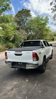 TOYOTA-HILUX-2020