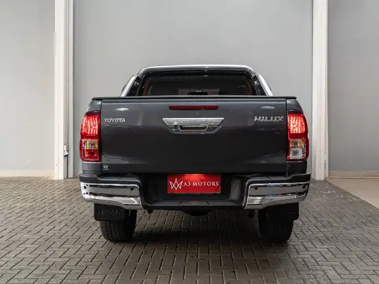 TOYOTA-HILUX-2.8 D-4D TURBO DIESEL CD SR 4X4 AUTOMÁTICO TOYOTA-HILUX-2024