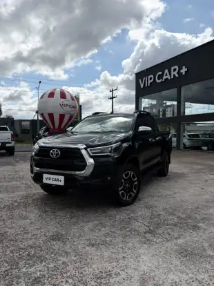 TOYOTA-HILUX-2022