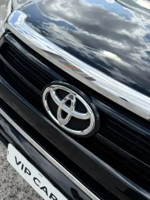 TOYOTA-HILUX-2022