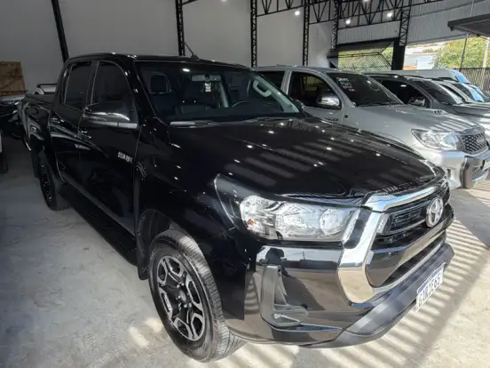 TOYOTA-HILUX-2.8 D-4D TURBO DIESEL CD SRV 4X4 AUTOMÁTICO TOYOTA-HILUX-2021