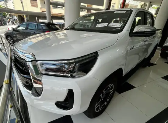 TOYOTA-HILUX-2026