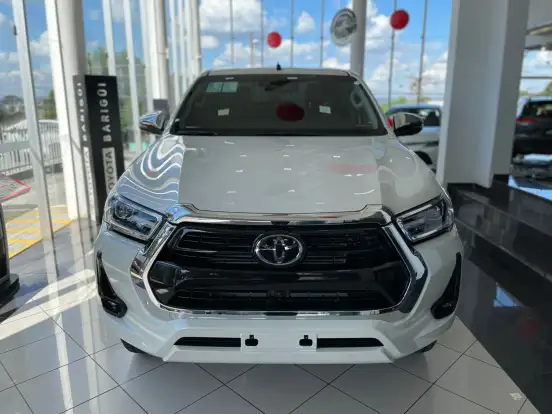 TOYOTA-HILUX-2026