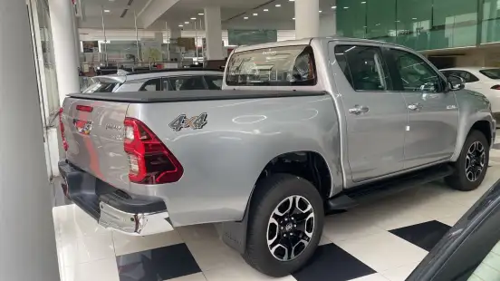 TOYOTA-HILUX-2026