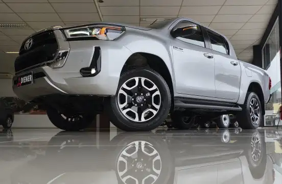 TOYOTA-HILUX-2024