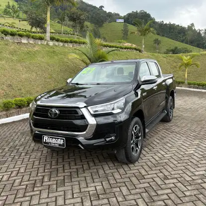 TOYOTA-HILUX-2.8 D-4D TURBO DIESEL CD SRX 4X4 AUTOMÁTICO TOYOTA-HILUX-2021