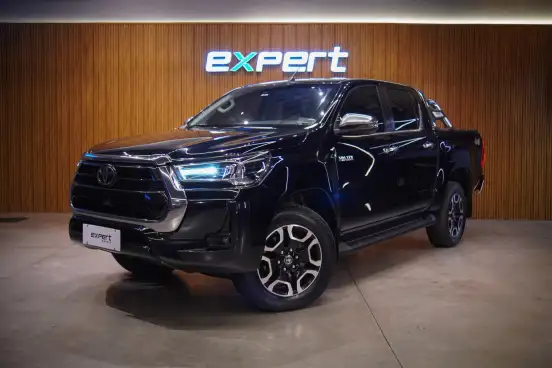 TOYOTA-HILUX-2022