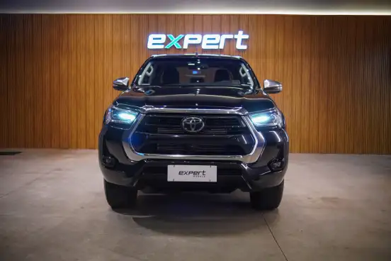 TOYOTA-HILUX-2022