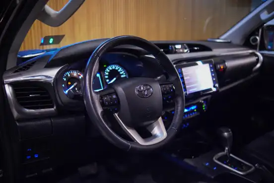 TOYOTA-HILUX-2022