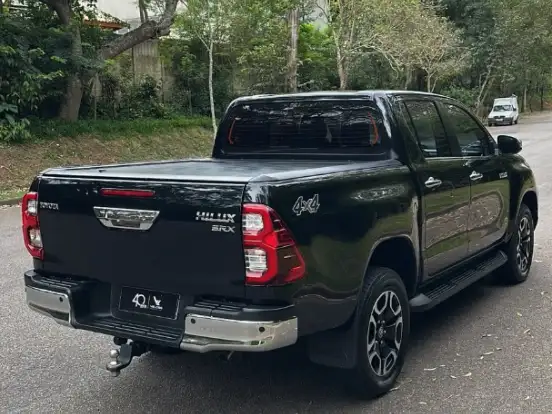TOYOTA-HILUX-2.8 D-4D TURBO DIESEL CD SRX LIMITED 4X4 AUTOMÁTICO TOYOTA-HILUX-2022