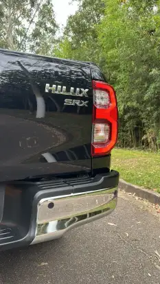 TOYOTA-HILUX-2022