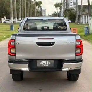 TOYOTA-HILUX-2021