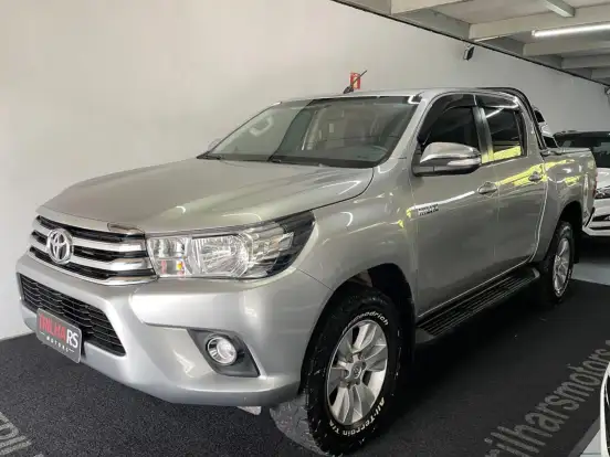 TOYOTA-HILUX-2.8 SRV 4X4 CD 16V DIESEL 4P AUTOMÁTICO TOYOTA-HILUX-2015