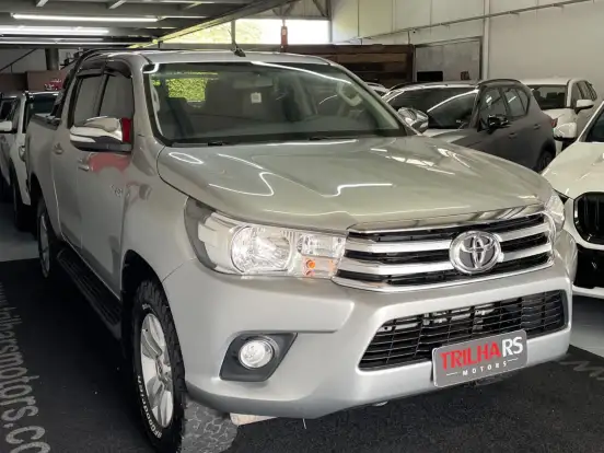 TOYOTA-HILUX-2.8 SRV 4X4 CD 16V DIESEL 4P AUTOMÁTICO TOYOTA-HILUX-2015
