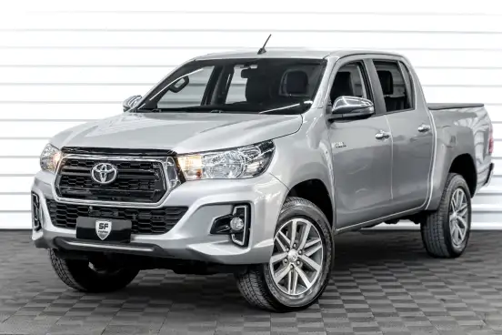 TOYOTA-HILUX-2020