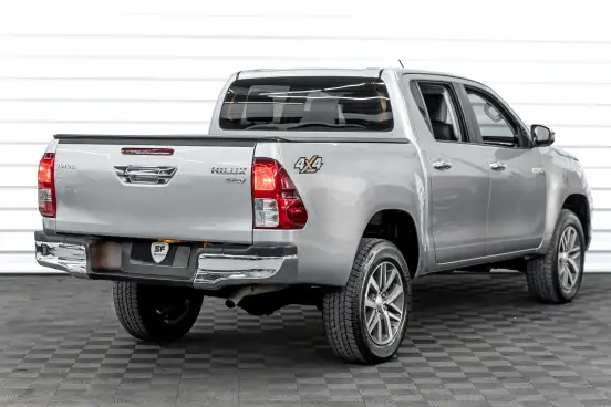 TOYOTA-HILUX-2020
