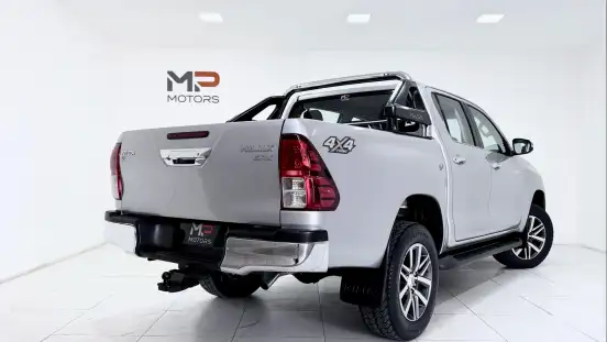TOYOTA-HILUX-2.8 SRX 4X4 CD 16V DIESEL 4P AUTOMÁTICO TOYOTA-HILUX-2017