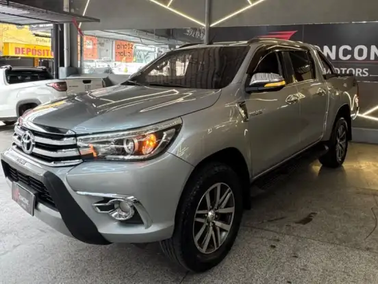 TOYOTA-HILUX-2.8 SRX 4X4 CD 16V DIESEL 4P AUTOMÁTICO TOYOTA-HILUX-2015