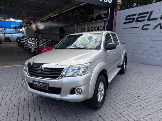 TOYOTA-HILUX-2.7 SR 4X2 CD 16V FLEX 4P AUTOMÁTICO TOYOTA-HILUX-2014