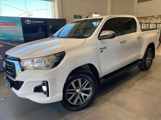 TOYOTA-HILUX-2.7 SRV 4X4 CD 16V FLEX 4P AUTOMÁTICO TOYOTA-HILUX-2019