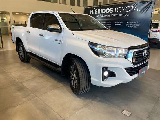 TOYOTA-HILUX-2.7 SRV 4X4 CD 16V FLEX 4P AUTOMÁTICO TOYOTA-HILUX-2019