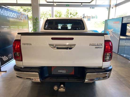 TOYOTA-HILUX-2019