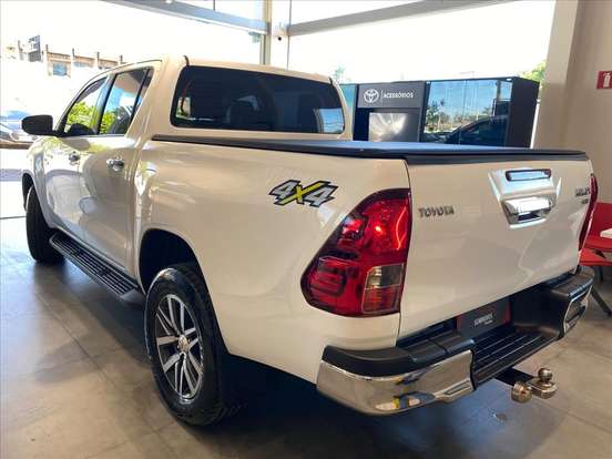 TOYOTA-HILUX-2.7 SRV 4X4 CD 16V FLEX 4P AUTOMÁTICO TOYOTA-HILUX-2019