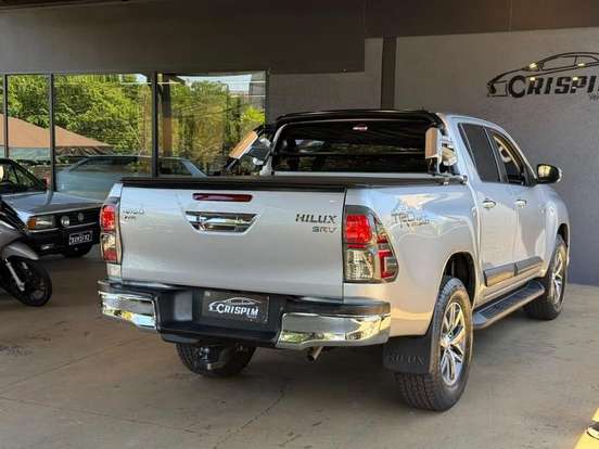 TOYOTA-HILUX-2018